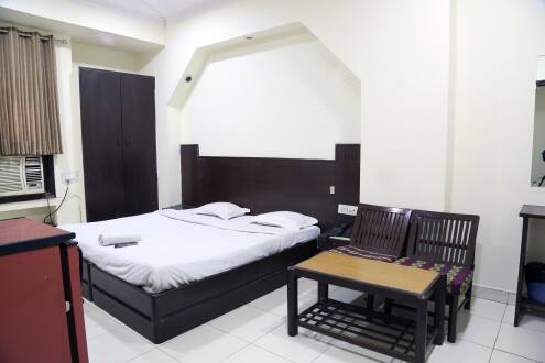 Hotel Elegant, New Delhi 2